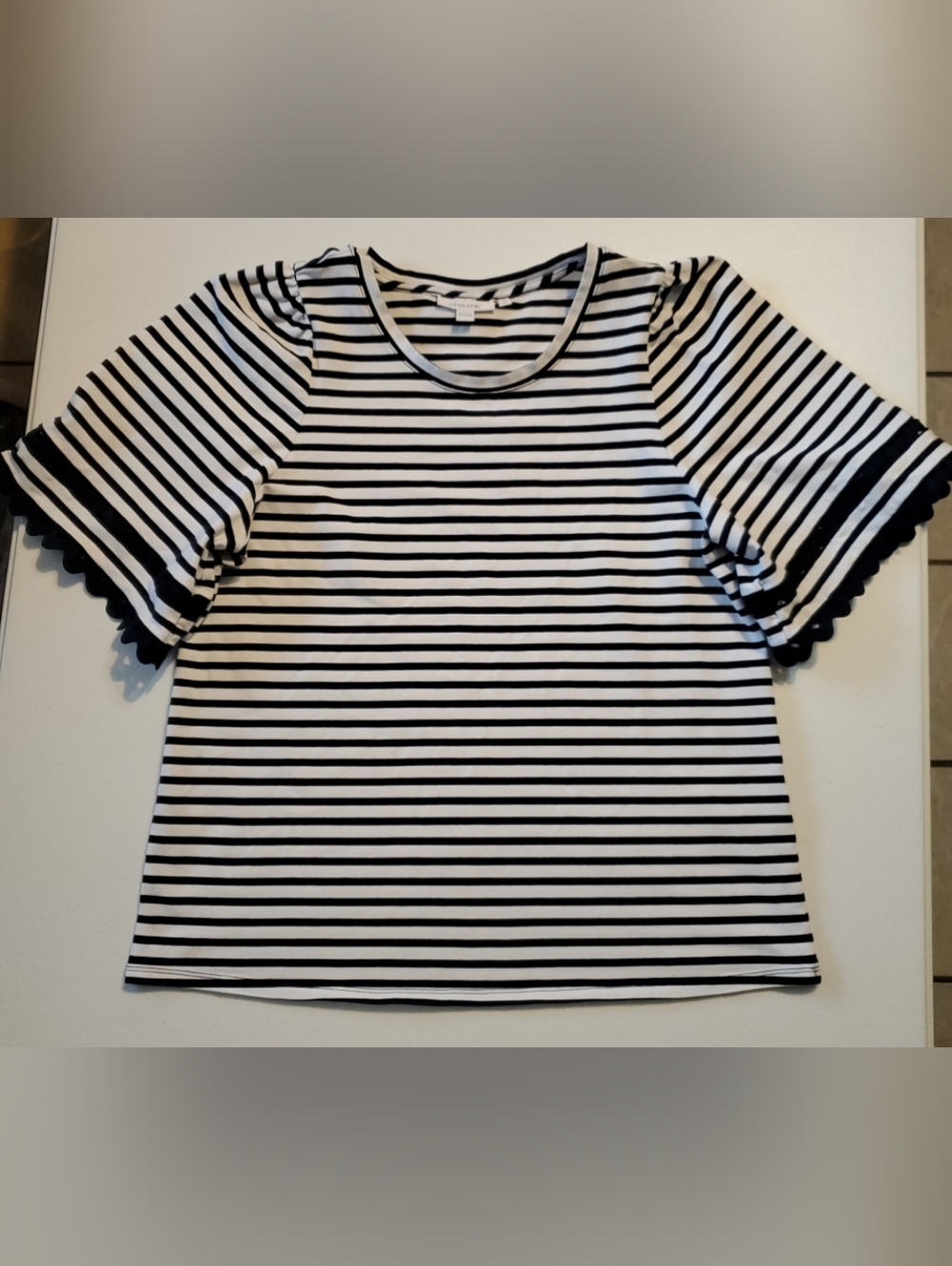 Talbots Med White and Dark Navy Blue  Striped Tee - Classic Nautical Crew Neck